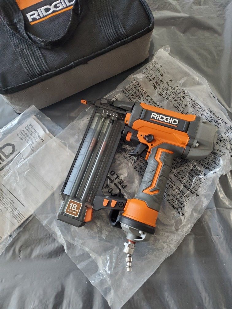 RIDGID Pneumatic 18-Gauge 2-1/8 in. Brad Nailer with CLEAN DRIVE Technology, and Tool Bag