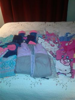 NORTH FACE COAT + 29 MORE ITEMS SIZE 5 & 6T GIRLS