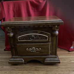 End Table/ Night Stand 