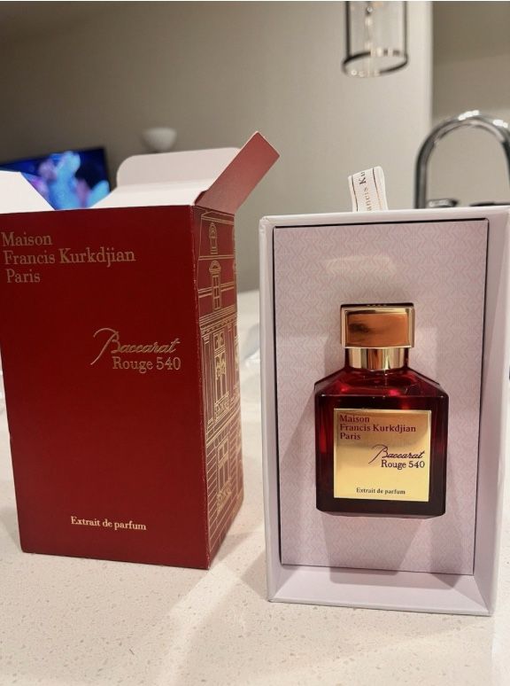 Baccarat rouge 540 extrait de parfum