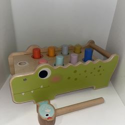 Alligator Pounding Bench