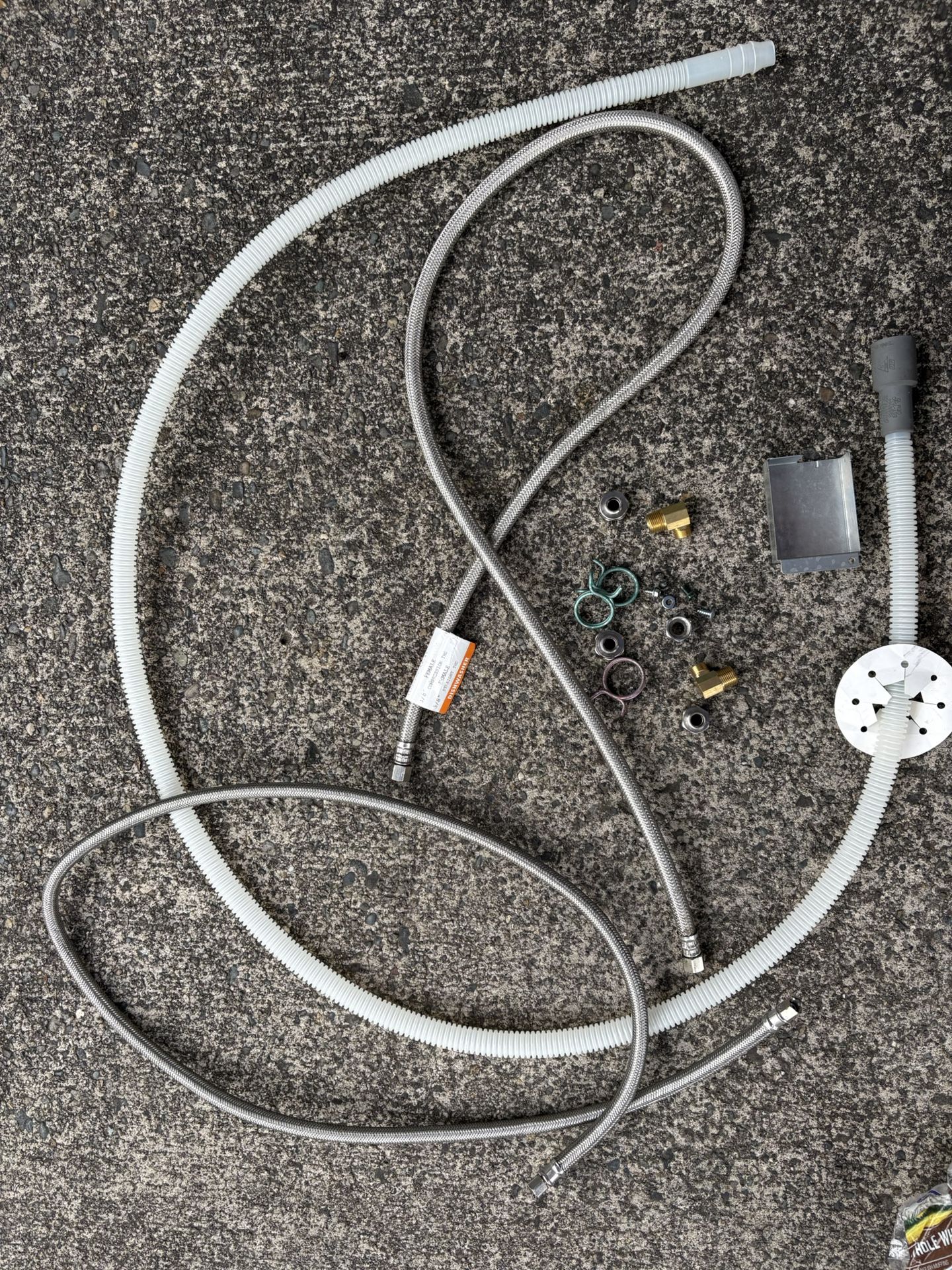 Dishwasher hose accessories
