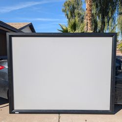 Da-Lite 64" x 80" Projector Screen