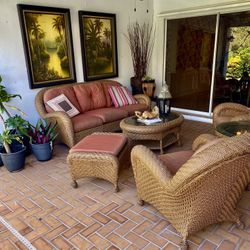 6 Piece Living Room Set Indoors Or Outdoors Sold As A Set 