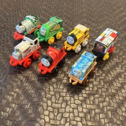 Thomas The Train Minis Lot Of 7 