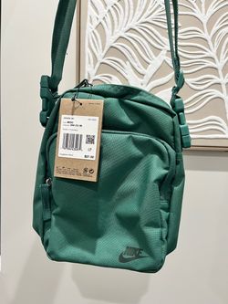 Nike Small Crossbody Shoulder Bag Green