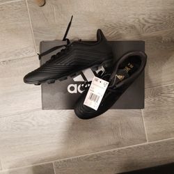 Adidas Predator 19.4 Soccer Cleats Kids