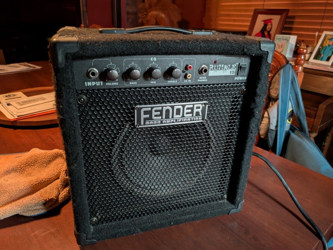 Fender Rumble 15 Bass Amp