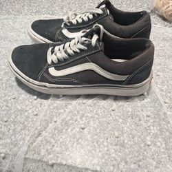 Ladies 8.5 Vans