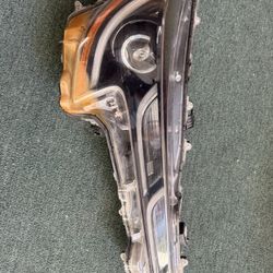 2021 Toyota Corolla Passenger Headlight  