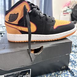 Nike Jordan 1s size 4.5 boys