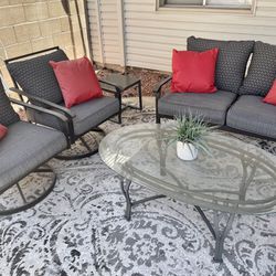 Patio Set w/ outdoor rug