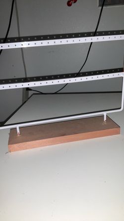 Earings holder