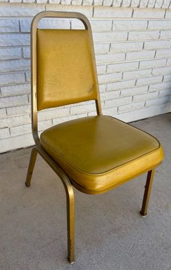 Vintage 1974 Shelby Williams chair