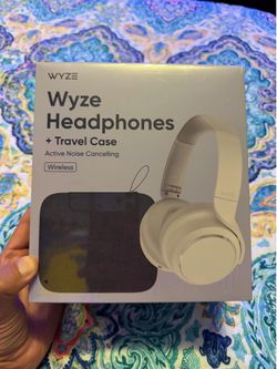 Wyze Headphones with Travel Case