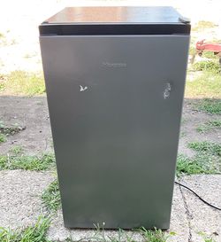 Mini fridge