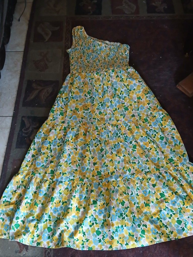 Woman's Summer One Shoulder Dress
