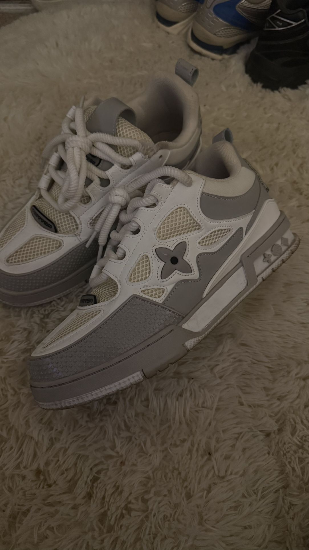 LV Skates Grey White