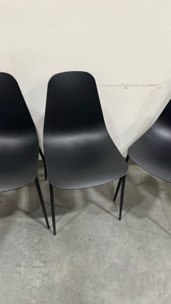 $10 chair  $10 table  and  fridge for sale
