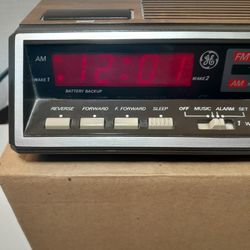 Collectable G&E Clock With Alarm And Clock.