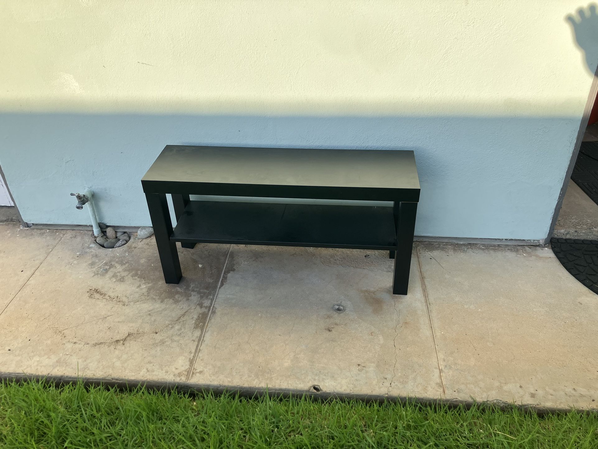 IKEA End Tables. 20$ For Both Or 15$ Each