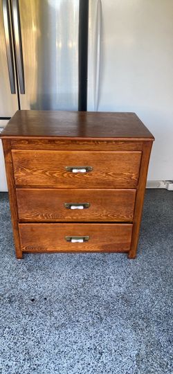 3-Drawer Solid Wood Dresser