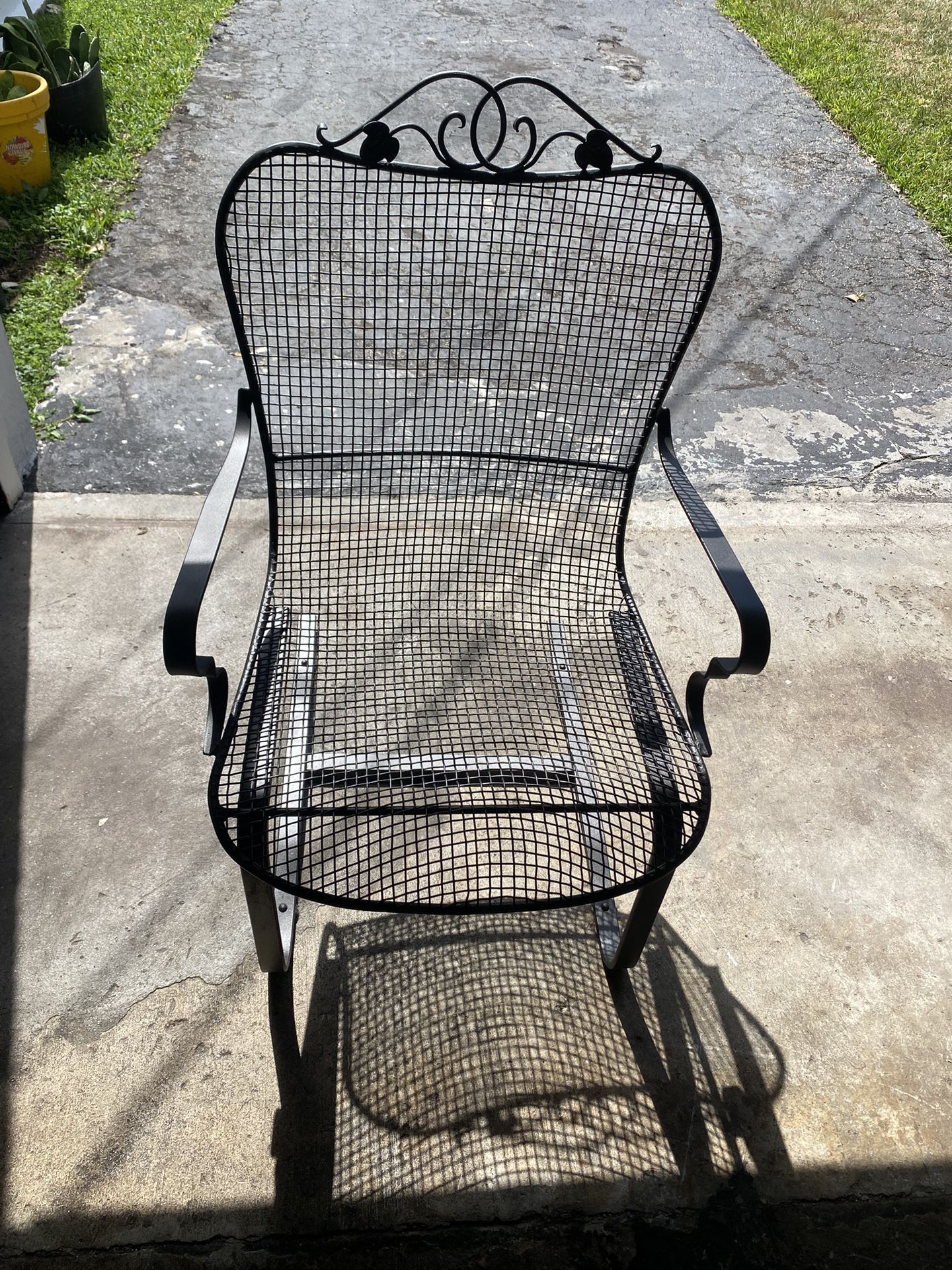 Vintage Wrought Iron Spring Chair