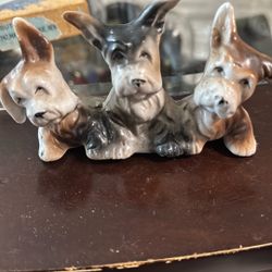 Adorable vintage Scotty Trio