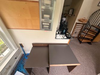 Computer desk