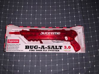 Supreme Bug-A-Salt Red