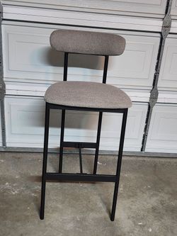 Set of 4 bar style chairs