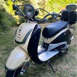 2023 Amigo Scooter 150cc, 4 Stroke For Sale