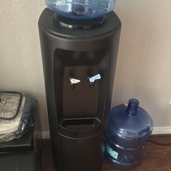 Water dispenser