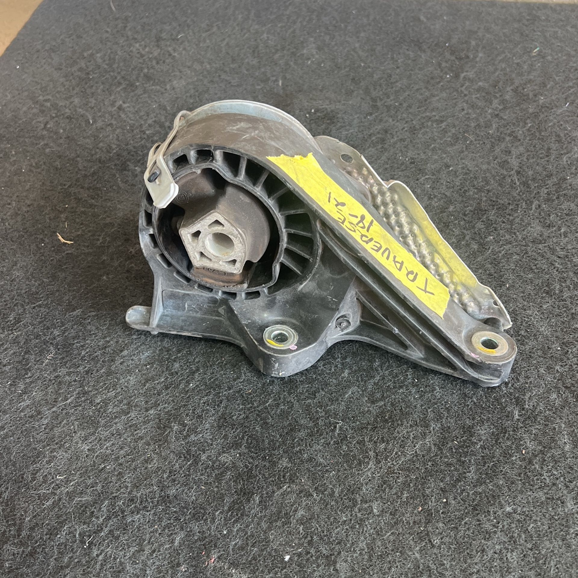 18-21 Chevrolet Traverse Transmission Mount 2018 2019 2020 2021