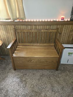 Wooden storage entry bench