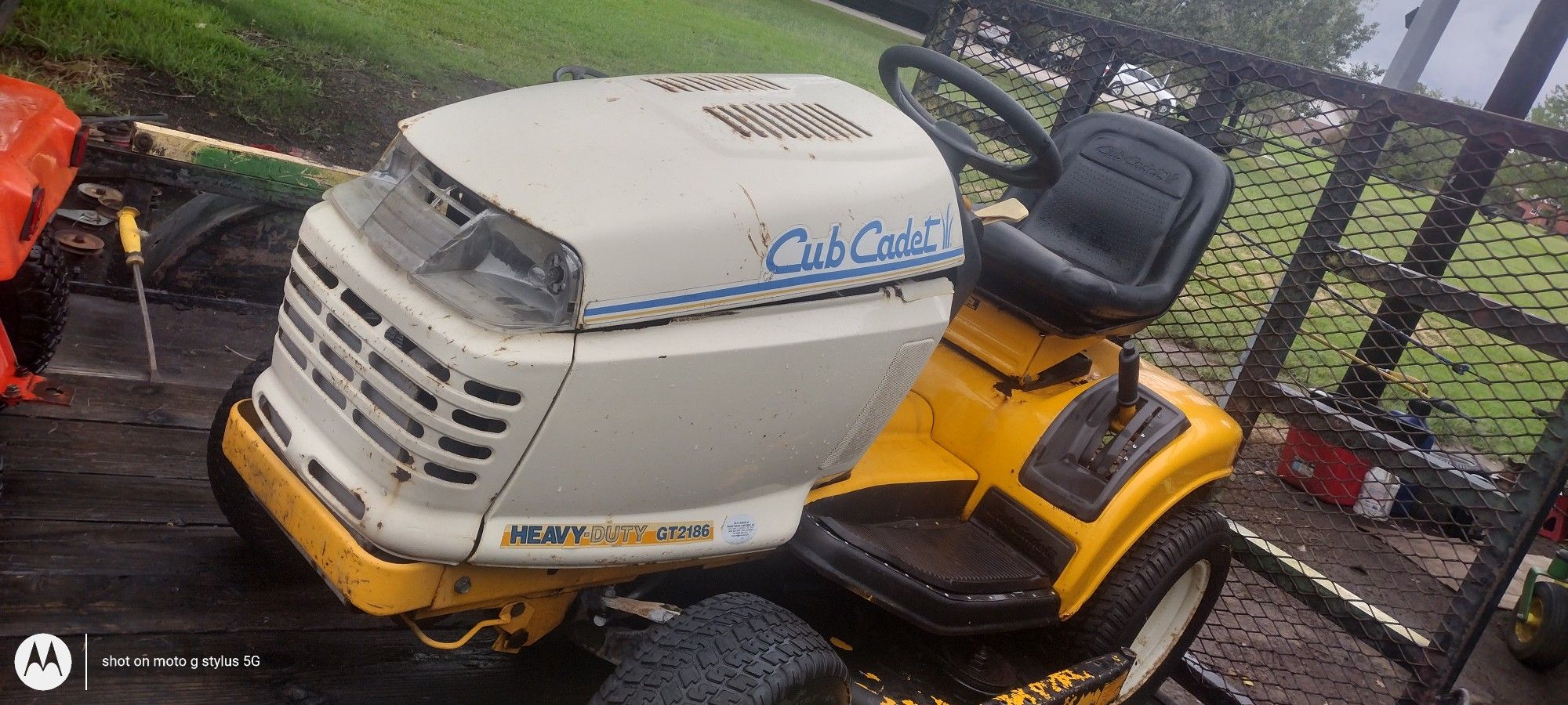 Heavy duty Gt2186 shaft driven Cub cadet riding mower parts or fix read