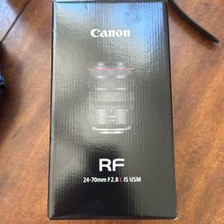 Canon RF 24-70mm F2.8 Lens