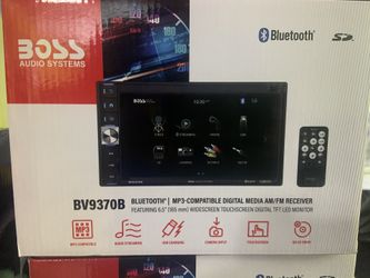 Boss double din Bluetooth touchscreen. New