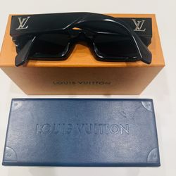 Louis Vuitton Sunglasses 
