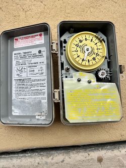 Intermatic T8845FV 24-Hour Dial Time Switch