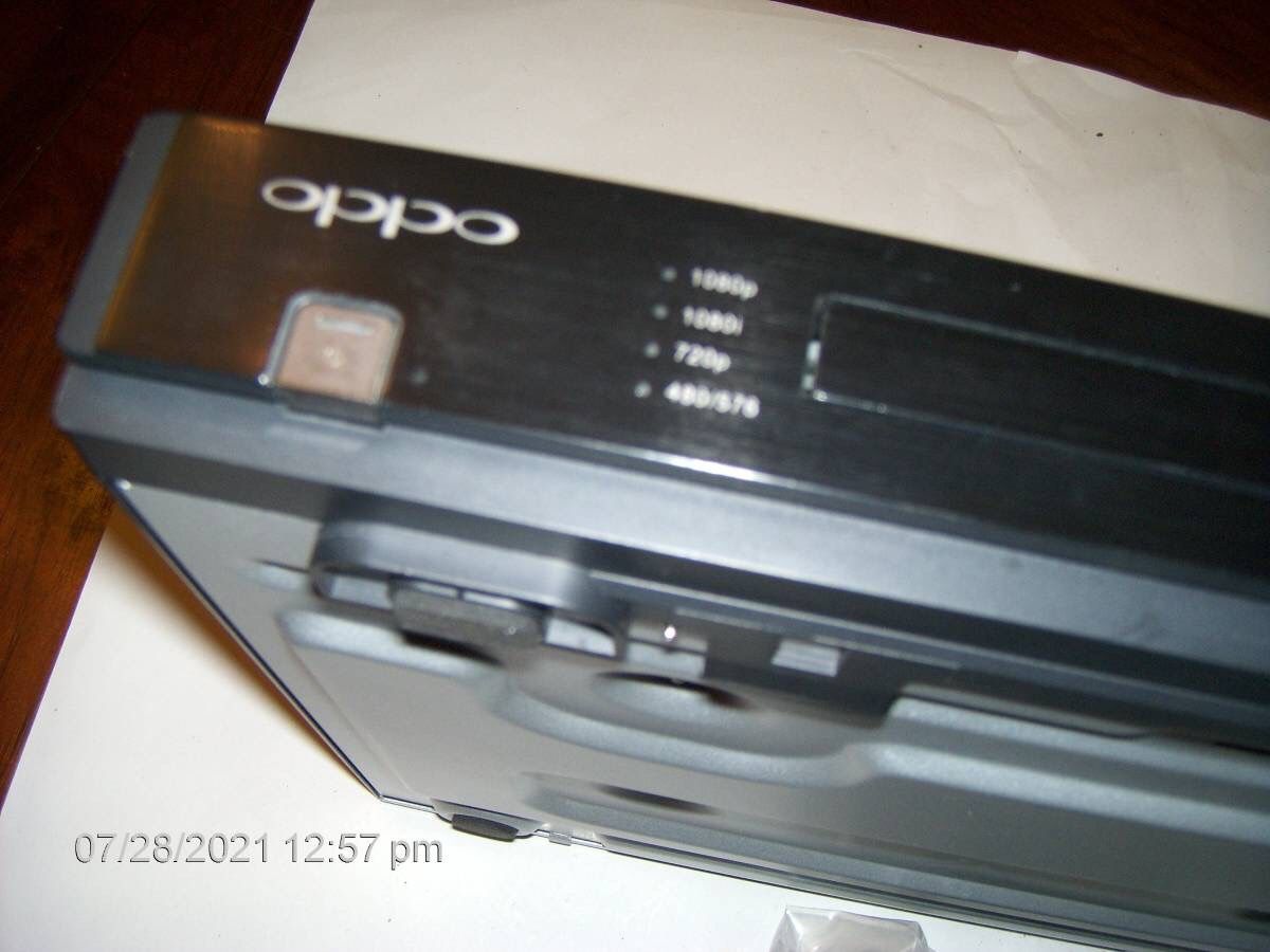 OPPO DV-980H 1080p Up-Converting Universal DVD Player with HDMI and 7.1CH Audio