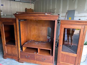 Wood Entertainment Center TV Cabinet