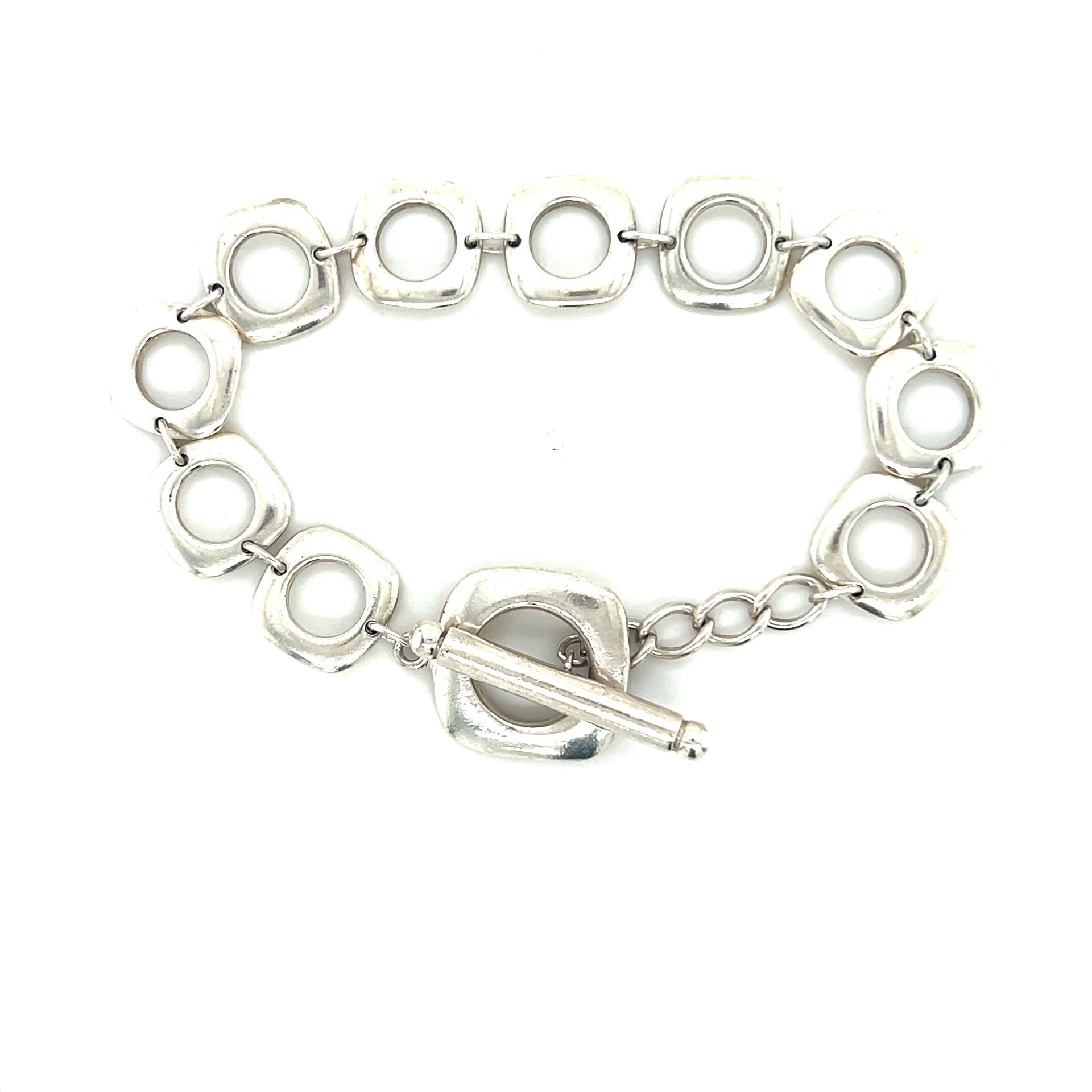 T&Co. 925 Circle Link Toggle Bracelet