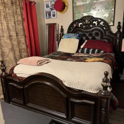 Queen Bed 