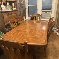 Dinning Room Set /  Six Chairs Large Table With Pull Out Leave