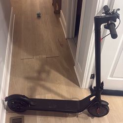 laped electric scooter