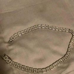 Stainless Steel Women’s Chain Absolutely Beautiful 