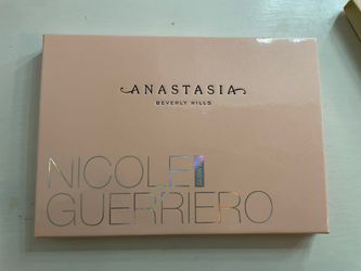Anastasia Beverly Hills Glow Kit