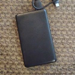 4 Portable Battery Packs