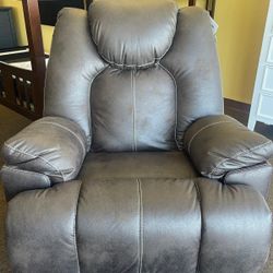 Recliner 